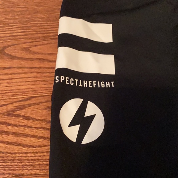 Reebok workout capris - Picture 2 of 6